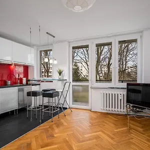 Apartament Afrykanska Street, Warszawa